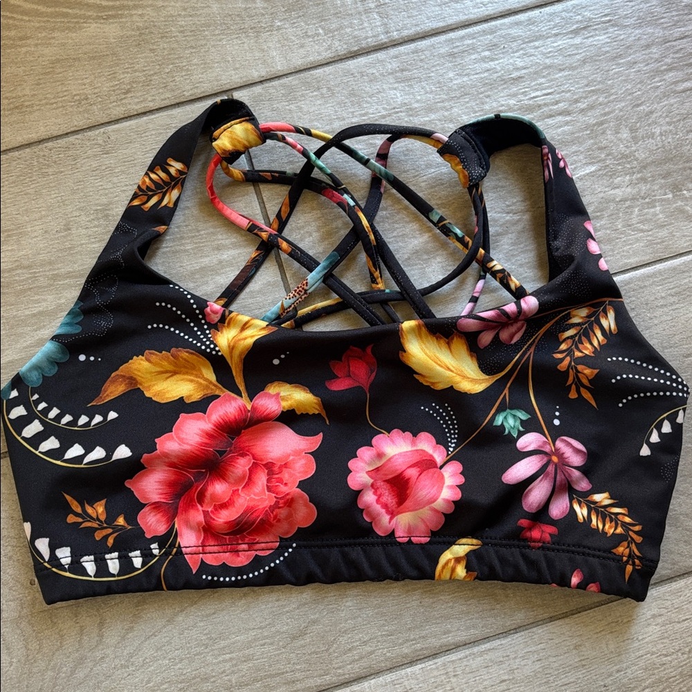 Onzie Black Floral Crisscross Sports Bra S/M